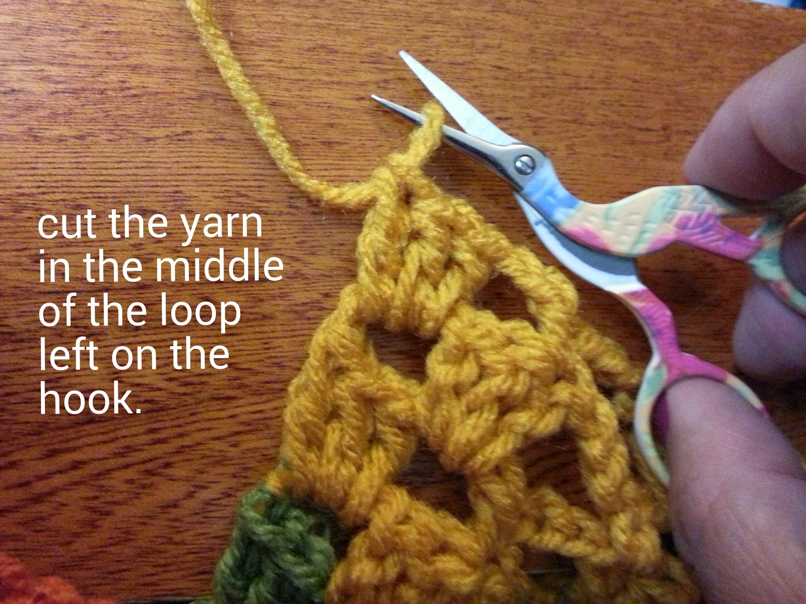 TwIn Stitches Changing colors with the Double Knot Technique