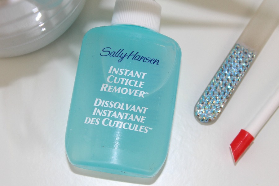 Sally Hansen Instant Cuticle Remover Review and Photos Pink Paradise