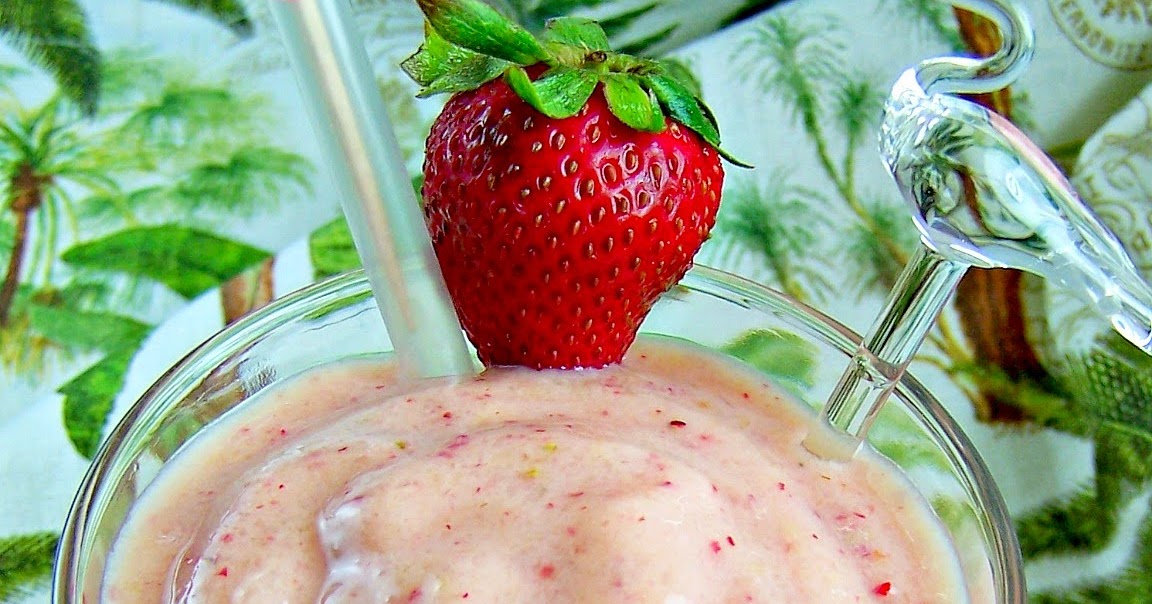 OllaPodrida Coconut Water Smoothie with Mango, Banana, and Strawberries