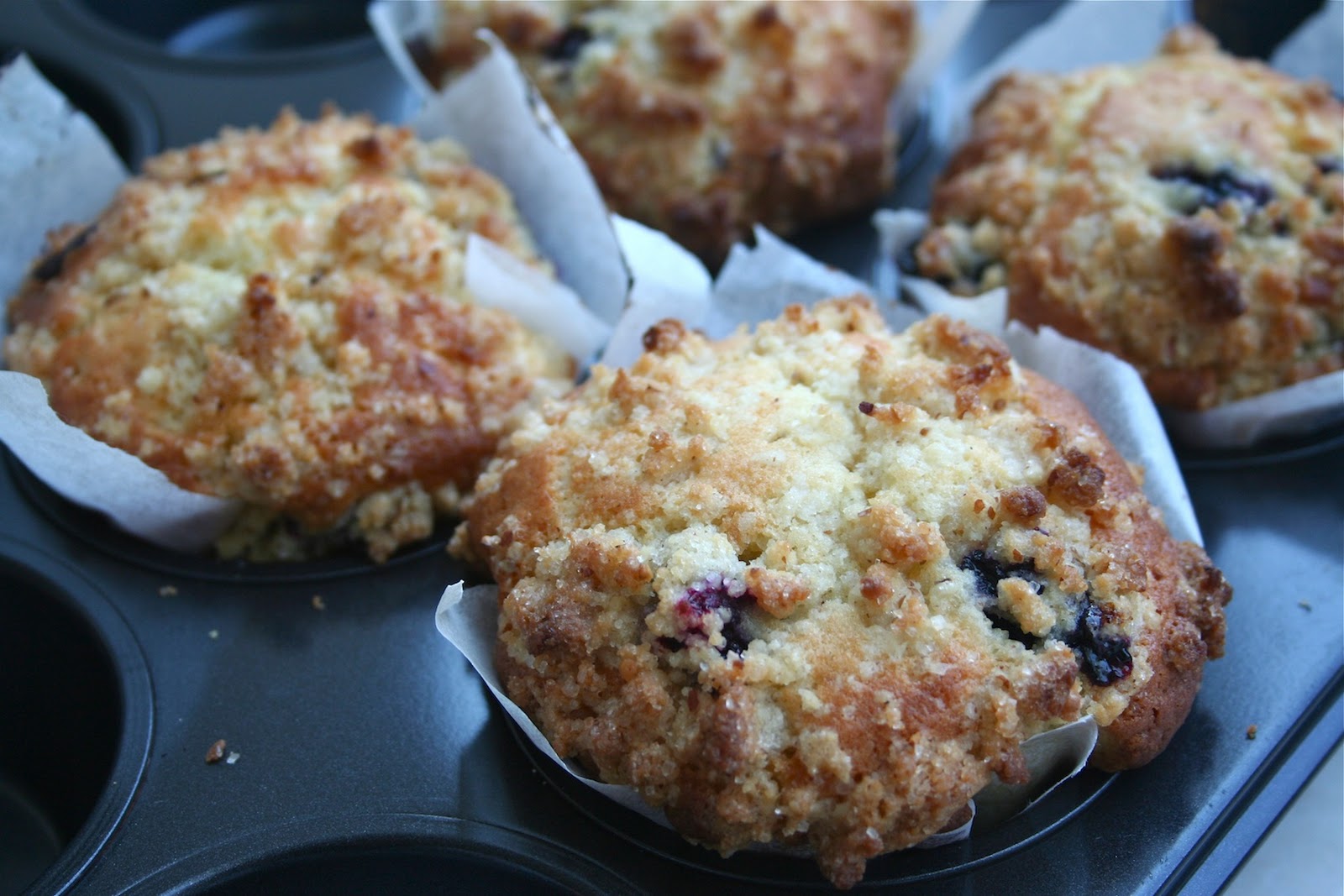 Dalia's Kitchen Blueberry & Yoghurt Crumble Muffins