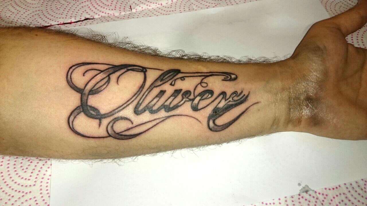 Art Tattoo & Aerografía Letras Oliver