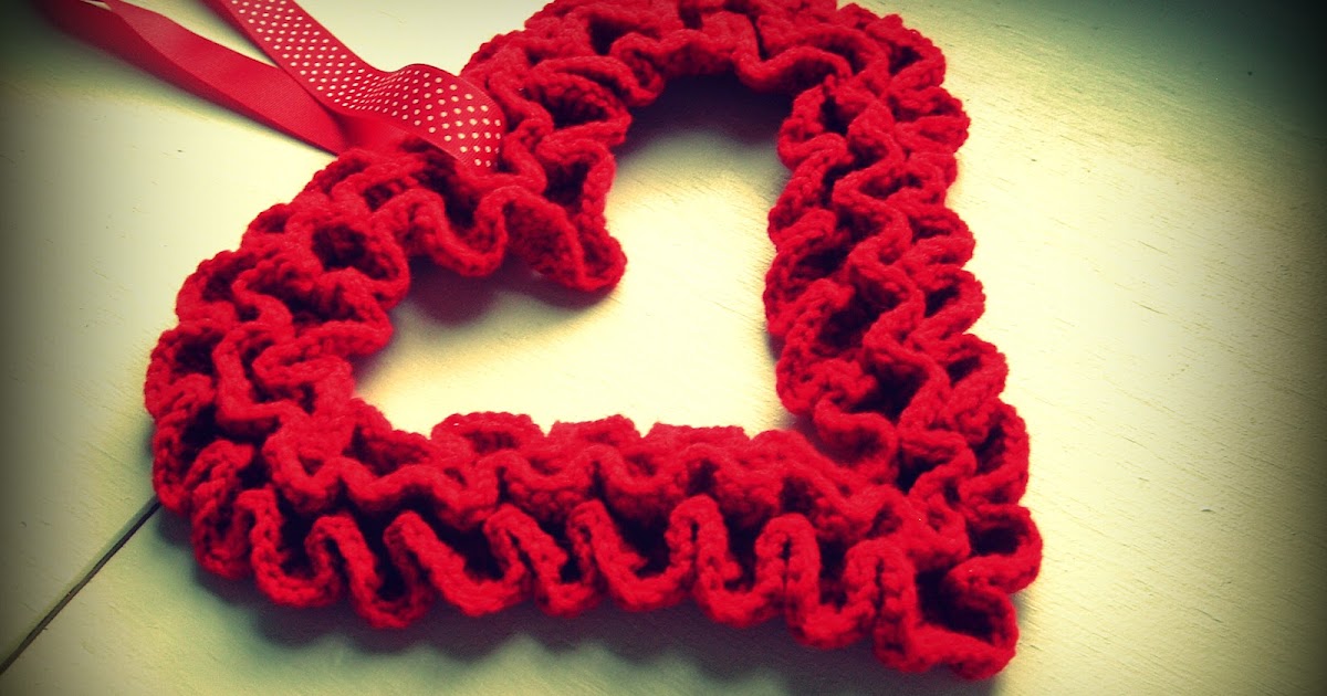 Would You Like Yarn With That? Crochet Ruffle Valentine WreathFREE