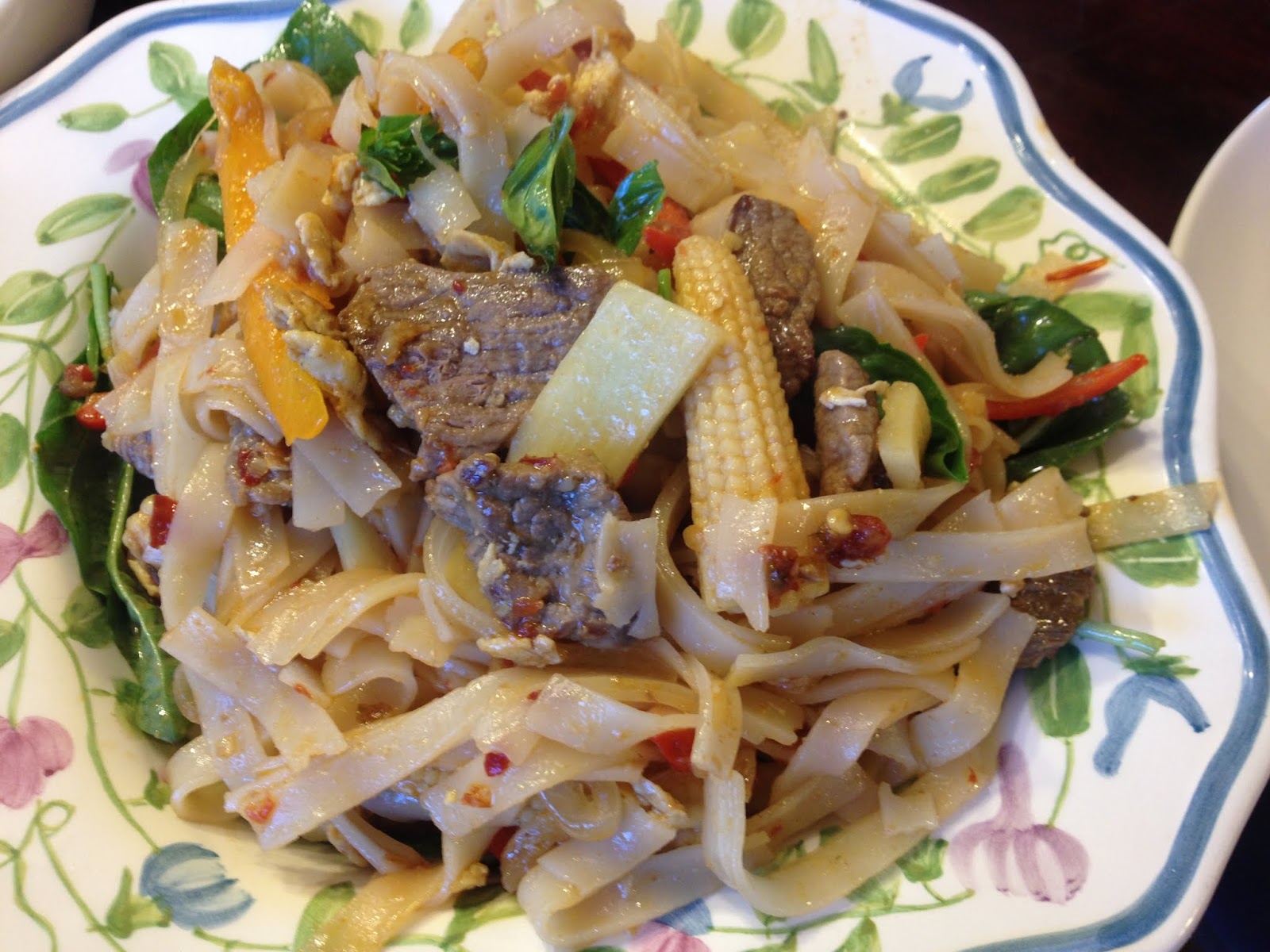 racheerachh eats Spicy Basil Noodle