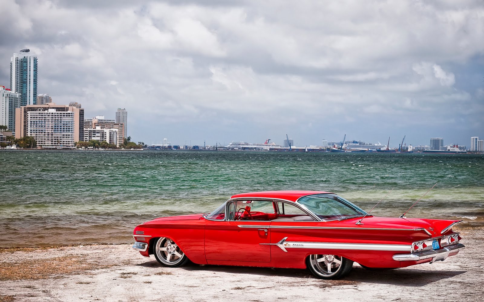 http://3.bp.blogspot.com/-fDW34ywvyFo/TnPcqqCzwSI/AAAAAAAAApg/fZCXDilycp0/s1600/1960+Chevy+Impala+Chevrolet+Car+Photos+-+PremiumWallpapersHD.Blogspot.Com.jpg