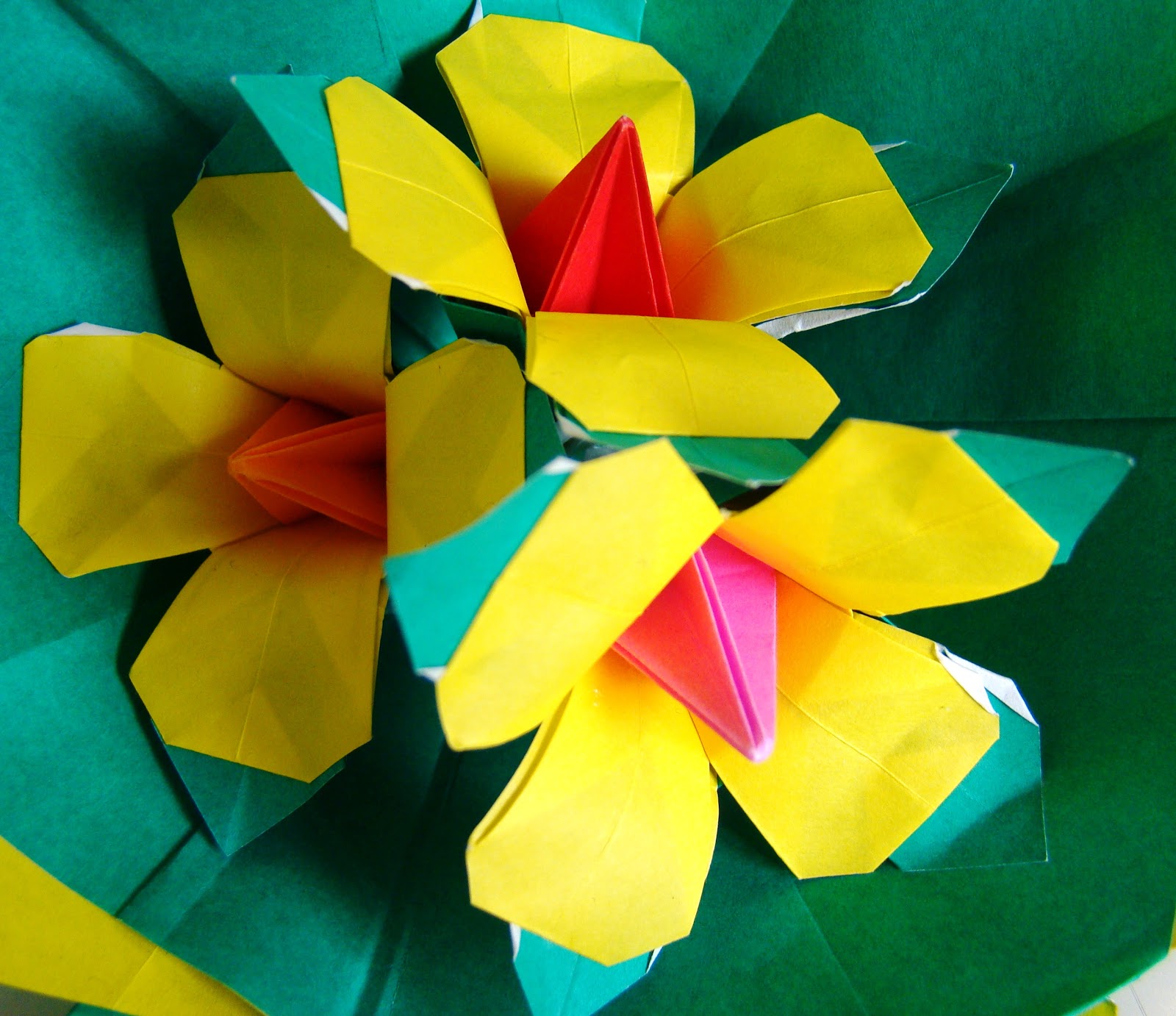 Origami Maniacs Beautiful Origami Yellow Flowers By Tomoko Fuse