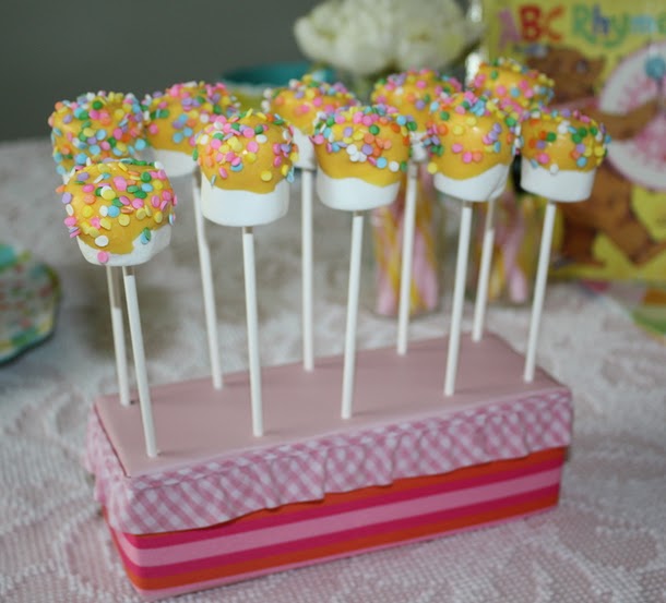 little pumpkin grace buddies, trifle recipe & marshmallow pops stand DIY