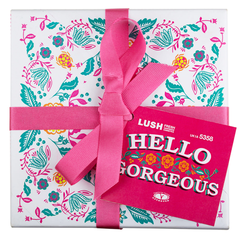 Suze likes, loves, finds and dreams Giveaway Lush Hello Gift Box