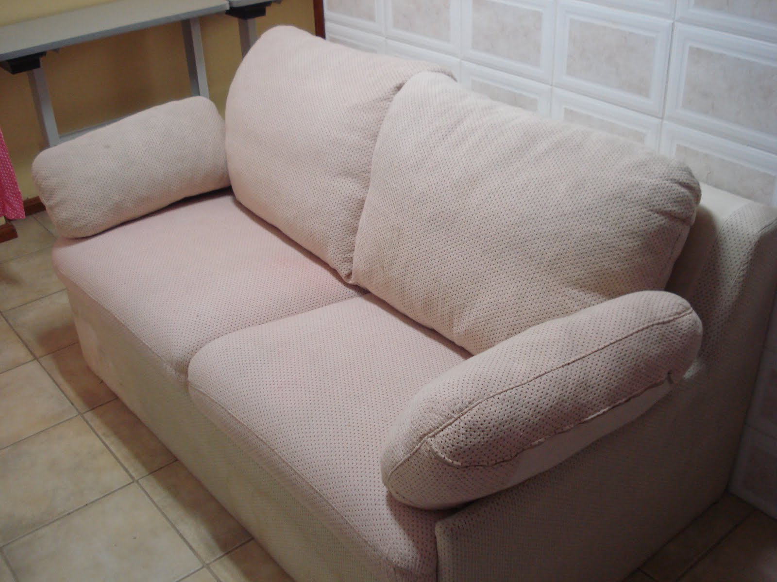 SOFÁ CAMA HERVAL Barbada R 350,00 Oferta de Móveis Usados