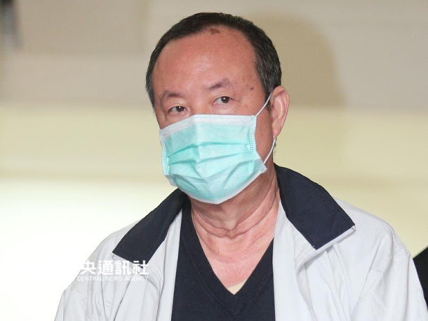 高院16日就前內政部營建署長葉世文所涉的八德合宜宅收賄和財產來源不明等罪,判其10年6月。
高院16日就前內政部營建署長葉世文所涉的八德合宜宅收賄和財產來源不明等罪,判其10年6月。