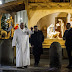Anoche Papa Francisco pasó al pesebre a adorar al Niño Dios y a venerar a la Virgen María