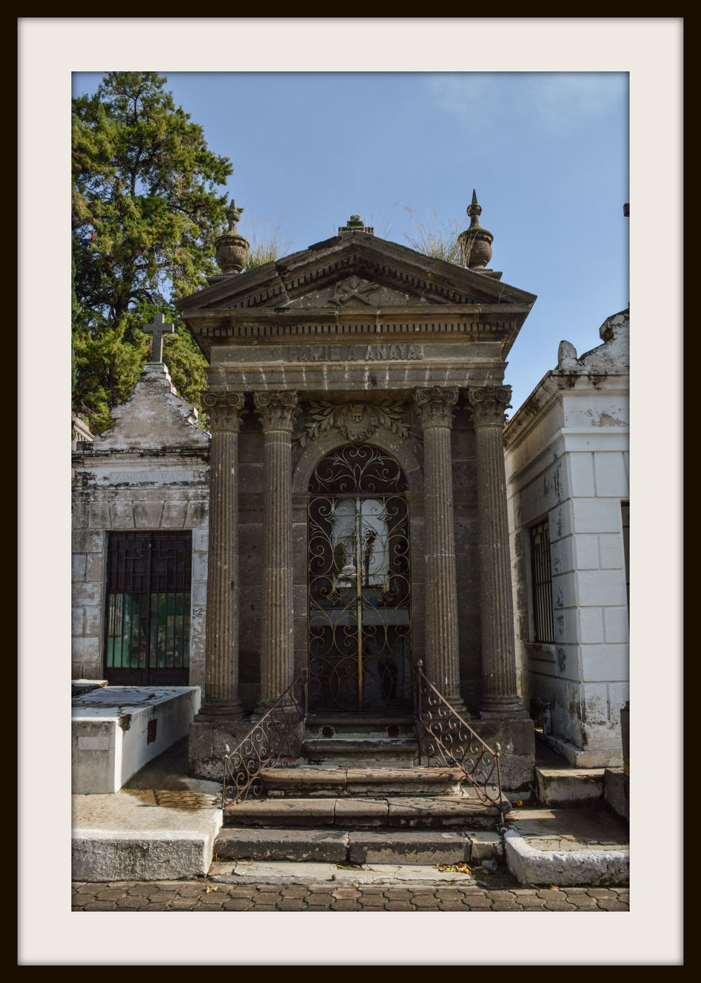 Cementerios de México Clasificación de Tumbas Mexicanas