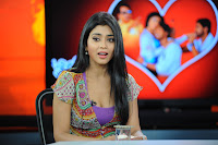 Shriya Saran New Movie Personal Interview Stills [cinebrain.blogspot]