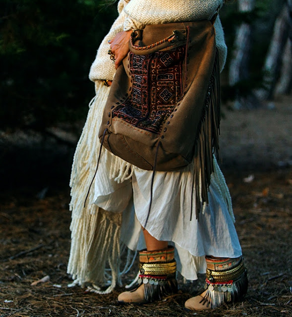 Emonk Ibiza - Botins, Tênis e Chapéus estilo hippie e boemio moda 2016 Emonk Ibiza - Botins, Tênis e Chapéus estilo hippie e boemio moda 2016