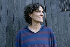 Zélia Duncan canta Superhomem, de Gilberto Gil. Qué belleza! E impecable como todo lo que hace ZD!