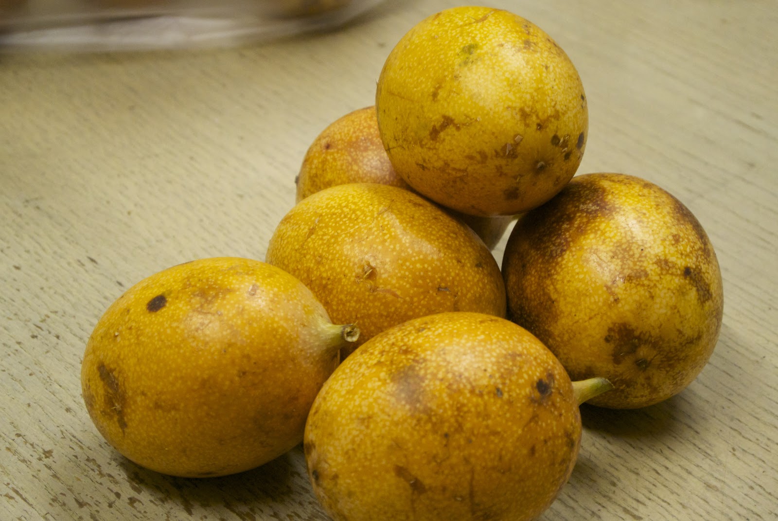 GlobalGoodFood Yellow Passionfruit Papua New Guinea