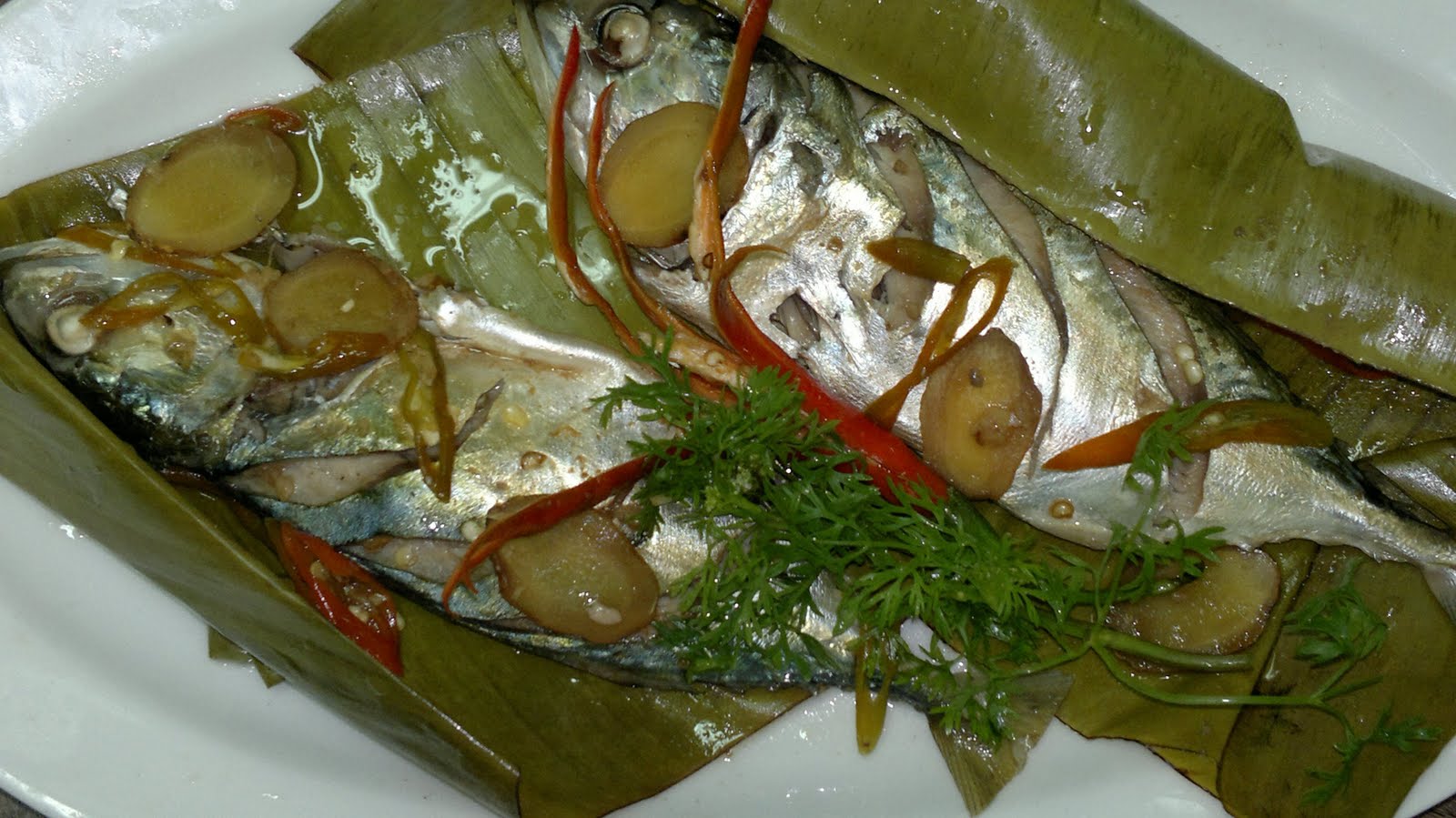 MENU STEAMED MACKEREL FISH WITH CHILLI AND GALANGAL