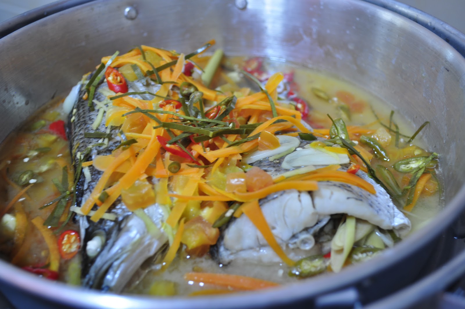 seenacture.kitchen Siakap STIM LIMAU + Ayam BOMBAY