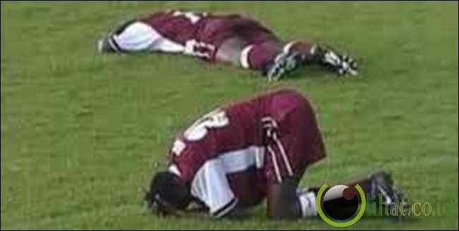 Satu tim sepak bola tewas disambar petir saat bertanding Satu tim sepak bola tewas disambar petir saat bertanding