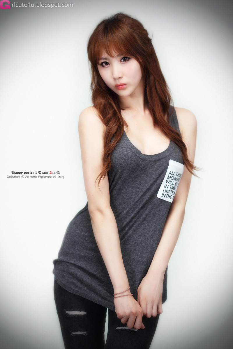 [Yeon Da Bin] 2014.9.19 - Shirt Tugging x 2, White Shirt 