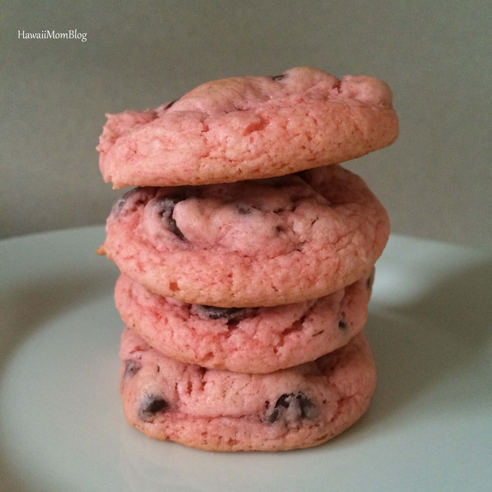 Hawaii Mom Blog Strawberry Chocolate Chip Cookies