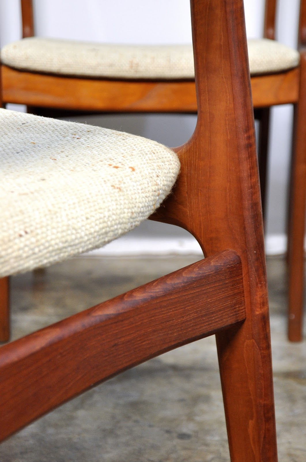 SELECT MODERN Set of 4 Danish Modern Teak Dining Chairs