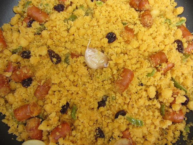 Migas De Harina Con Chistorras Y Pasas
