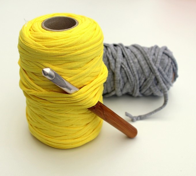 How to recycle a wire coat hanger with crochet, a simple diy tutorial ⋆
