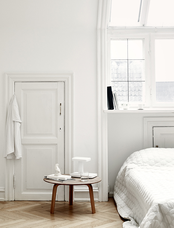 Modern white bedrooms inspiration | Photo by Anders Schønnemann. Styling by Nathalie Schwer