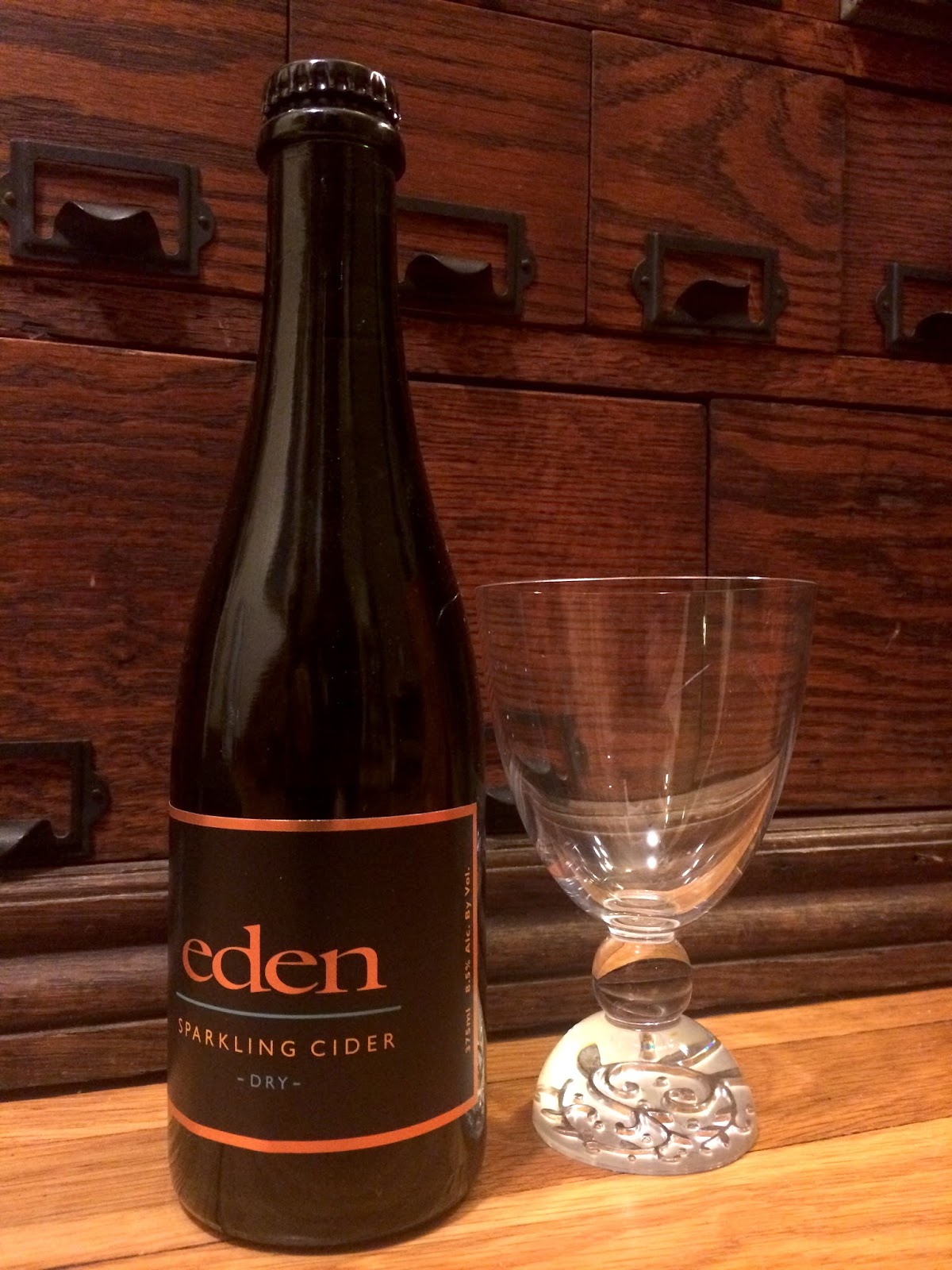 Along Came a Cider Cider Review Eden Sparkling Dry Cider