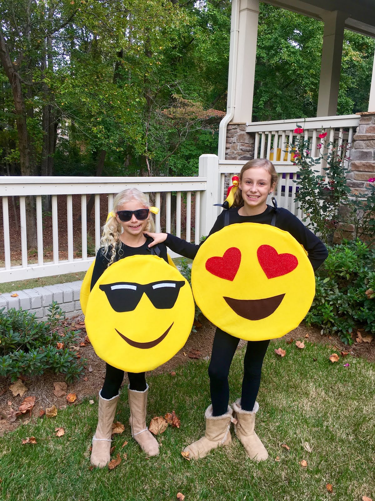 Magnolia Mamas DIY Emoji Costume