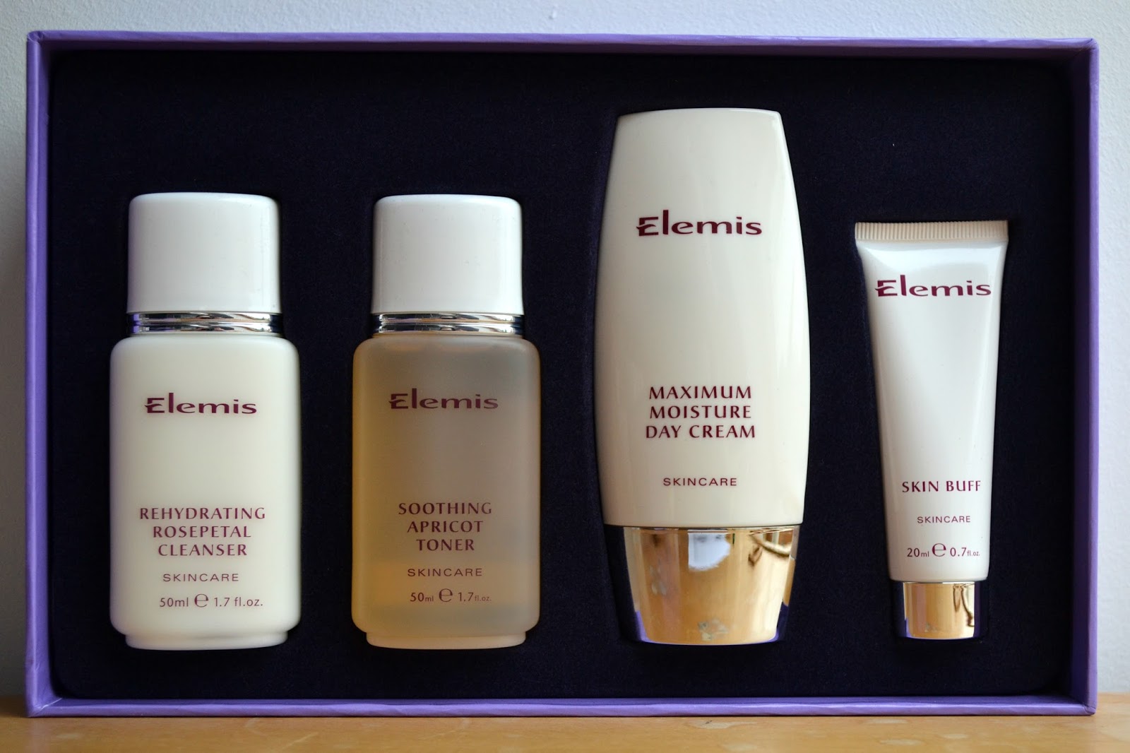 Imogen's Typewriter. Beauty Review Elemis Skin Brilliance Hydrating