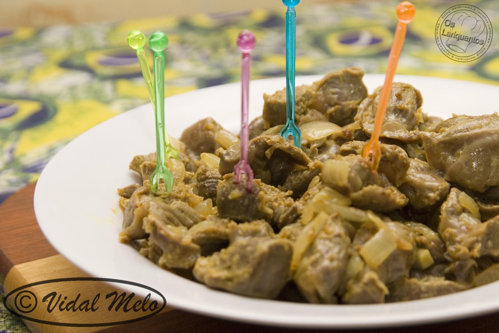 Os Lariquentos Moela de frango (petisco)