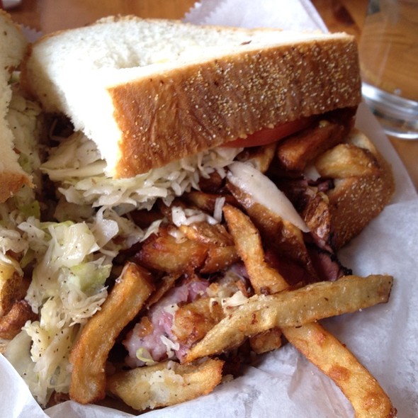 Eating for Sanity Lucky's Sandwich Company