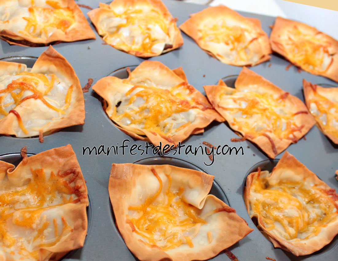 Confessions of a Sarcastic Mom Bacon cheeseburger wonton cups!