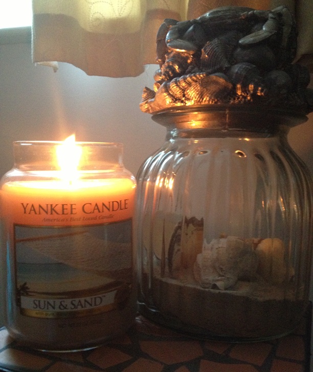 Andy's Yankees YANKEE CANDLE BURN REVIEW VANILLA CHAI, STRAWBERRY