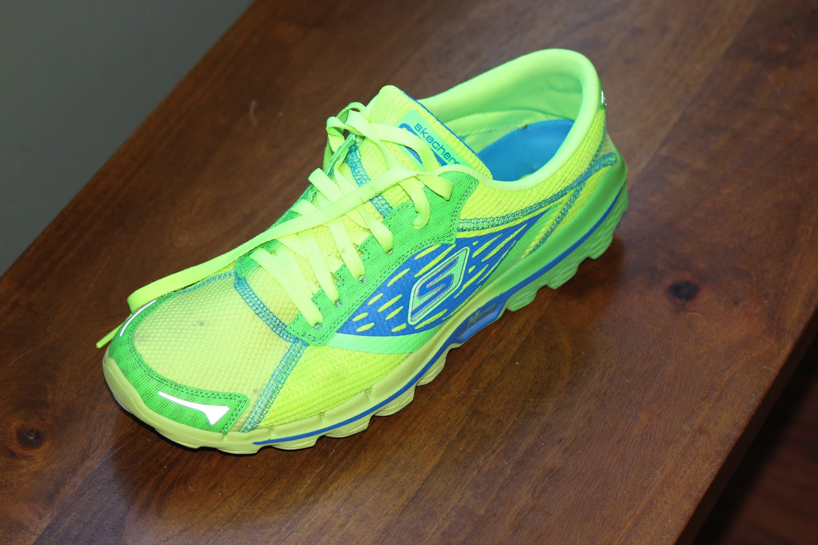 skechers go run 2 womens green