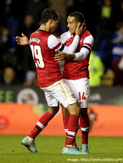 Marouane Chamakh and Theo Walcott, Reading-Arsenal 5-7