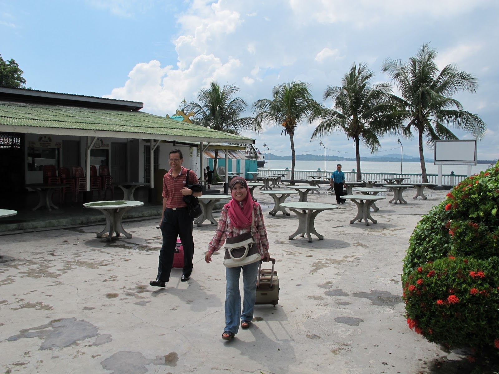 DaRi KaCa MaTaKu   Jalan2.com  Siri 2  Penginapan di Tanjung