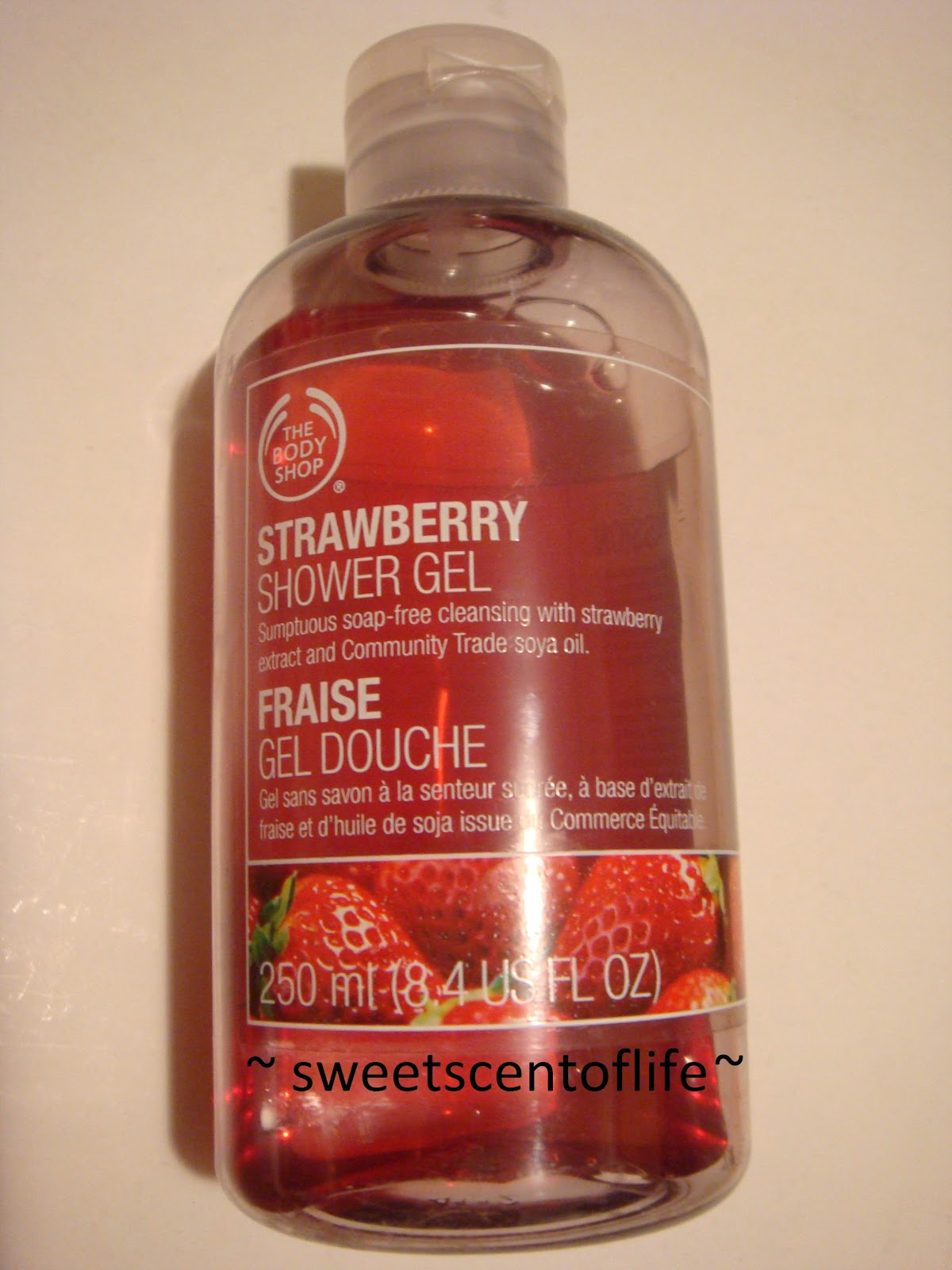 Sweet Scent of Life ^.^ Review The Body Shop Strawberry Shower Gel