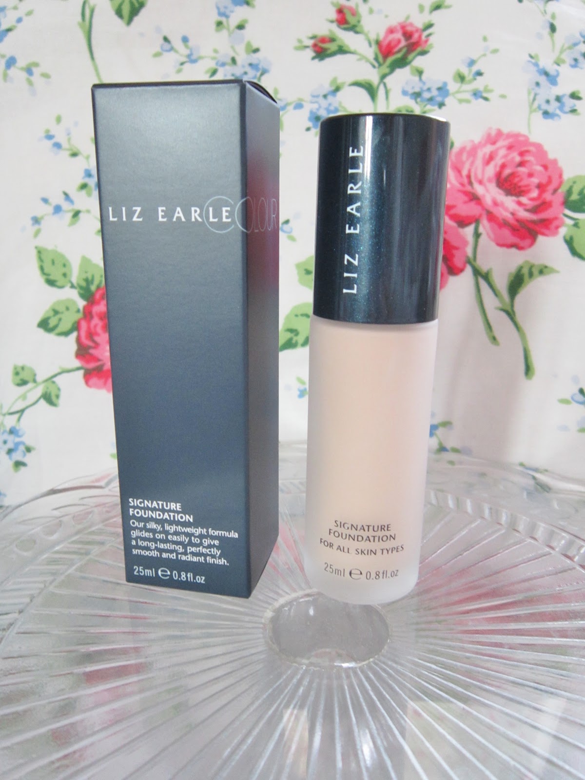 Liz Earle Signature Foundation in Ivory and Brush ♥ Victoria's