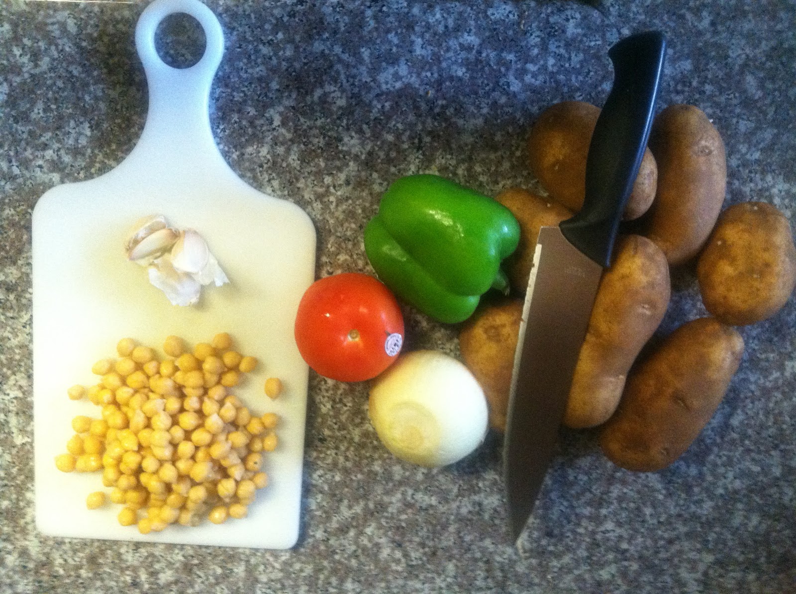 Bangin' Bird Food Mashed Potaytas and Chickpeas