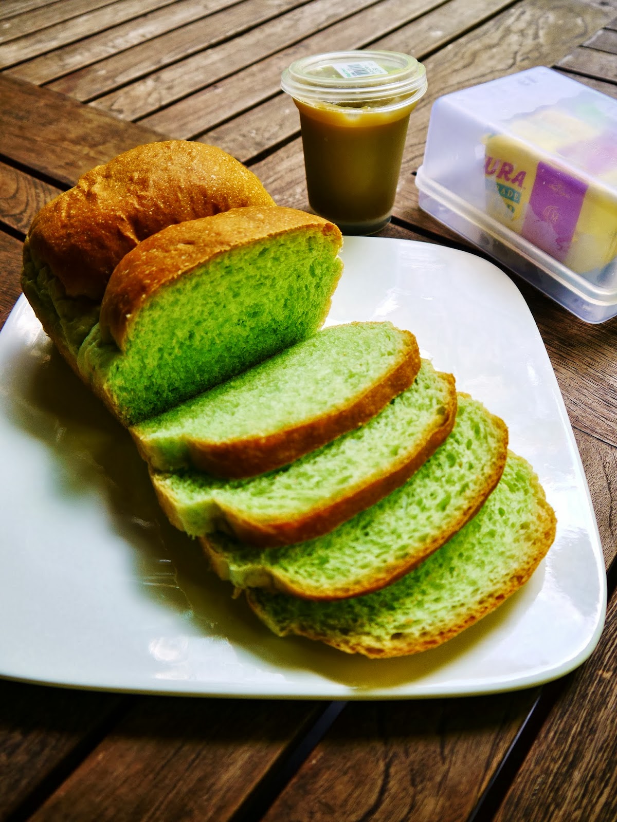 idoblu, I bought a loaf of bread from bakery