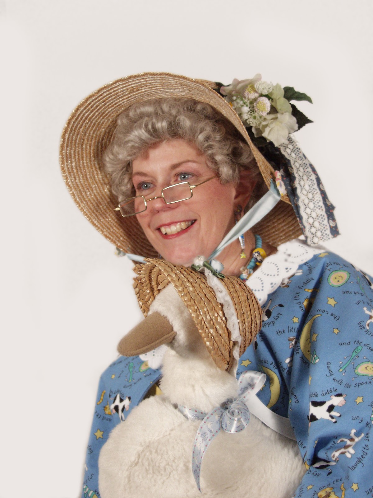 AnneMarie Forer�s TunesnTales TunesnTales Programs