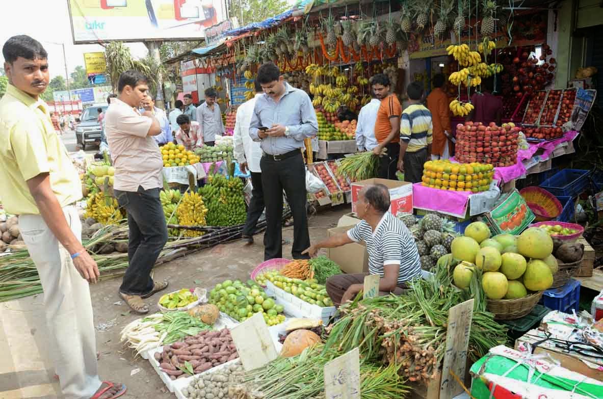 View Patna Fruits prices go up on high demand