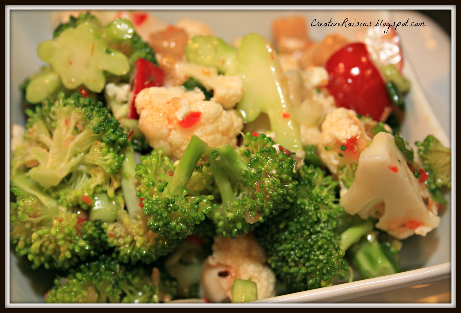 Cranberry fluff dinner jello kidfriendlythingstodo cranberries cakes snydle myrecipemagic Creative Raisins: Quick and Easy Christmas Dinner Salad