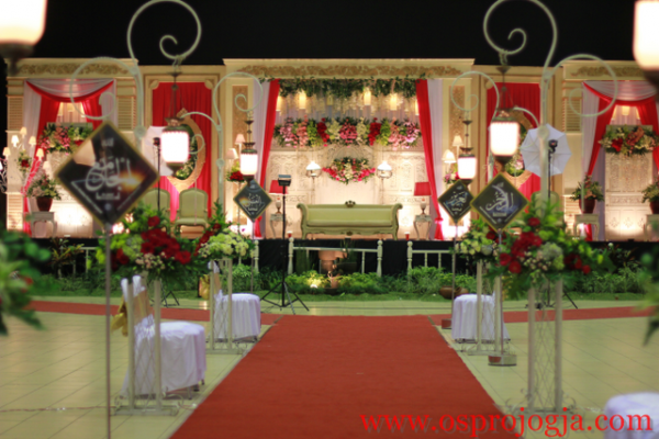 Undangan Pernikahan Moderen 2013 undangan pernikahan moderen 2013