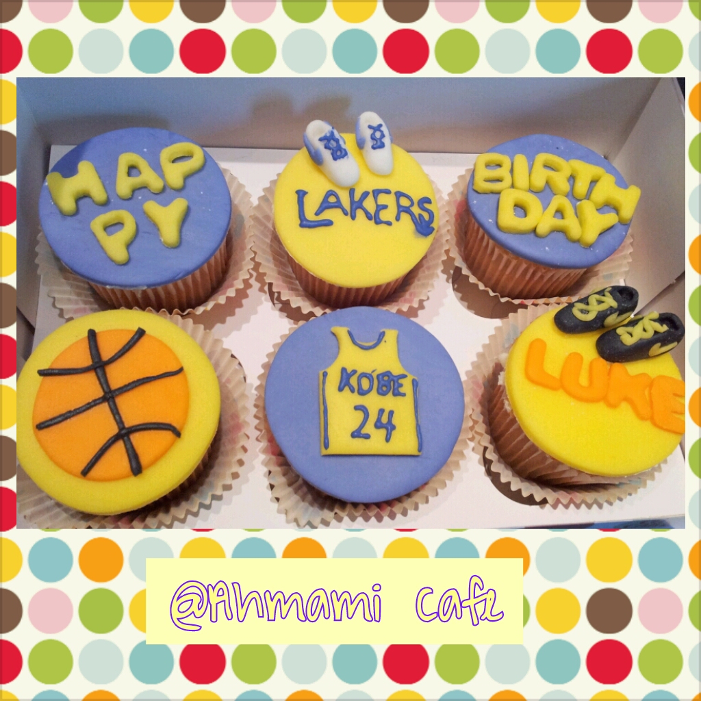 Ahmami Cafe Basketball LA Lakers Cupcakes Ahmami Cafe Basketball LA Lakers Cupcakes