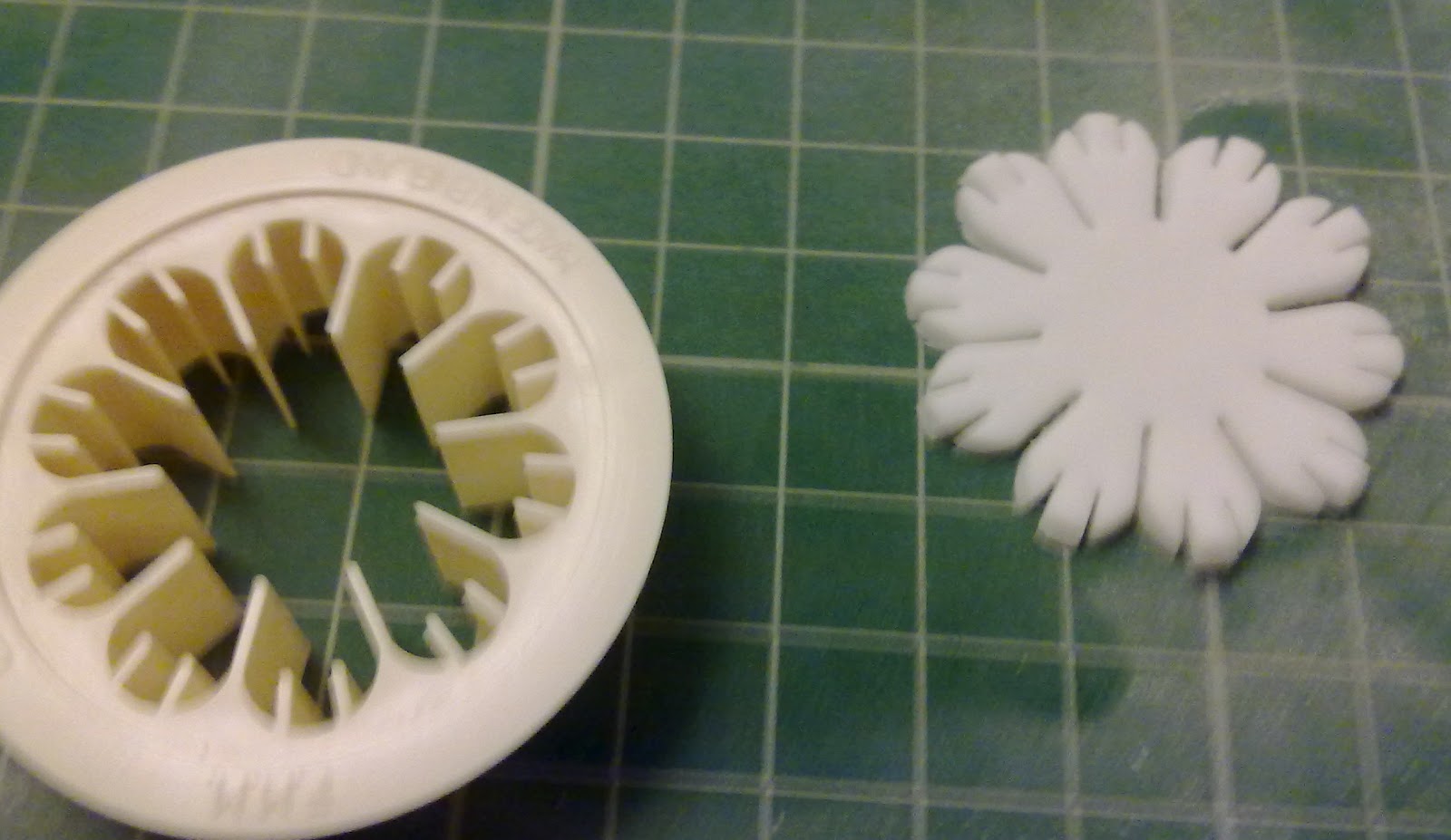 BakerLou How to make Sugar Carnations, stepbystep tutorial