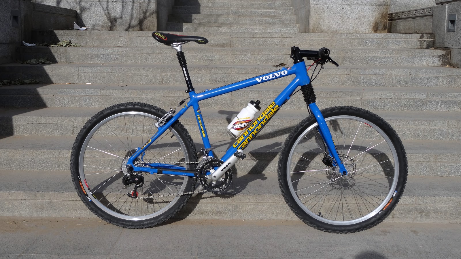 cannondale f800