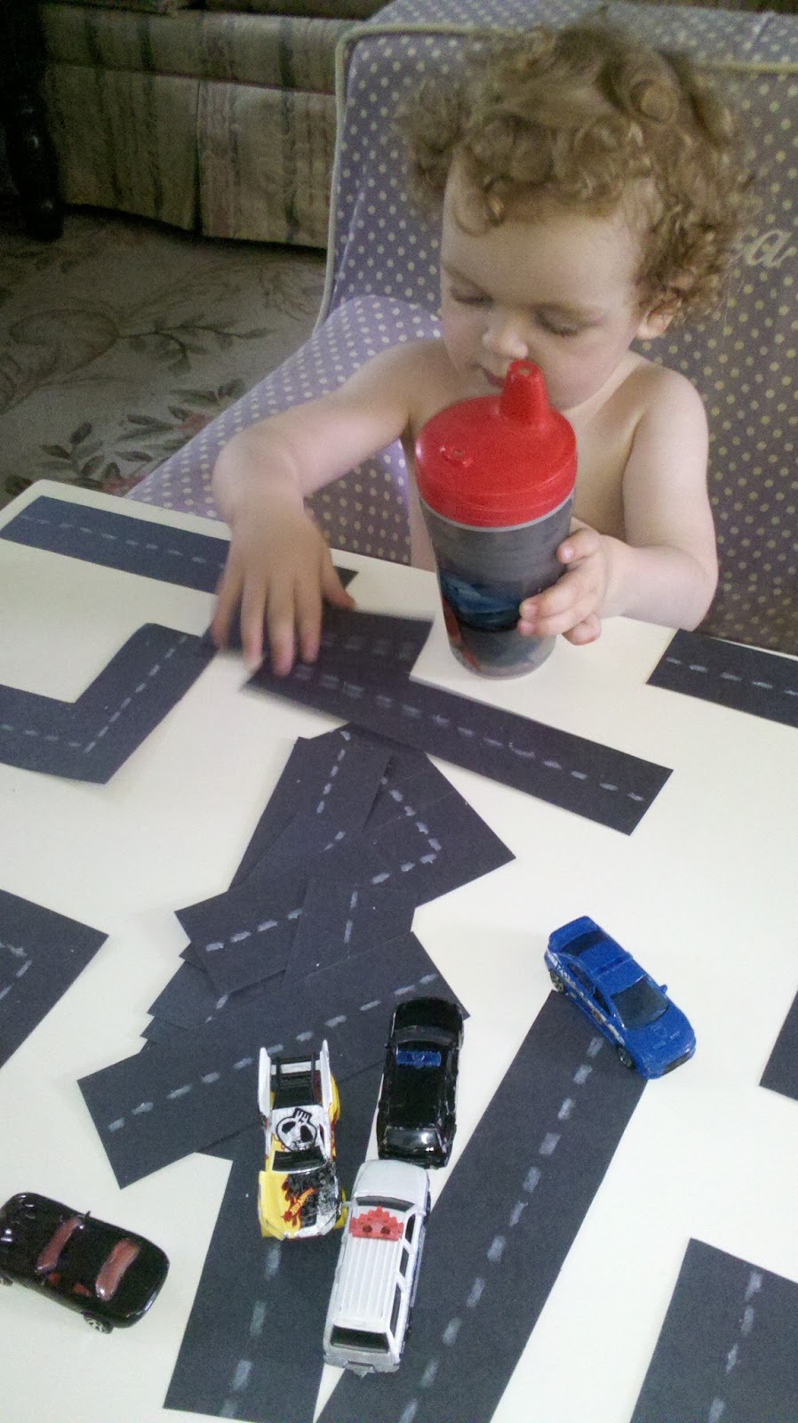 Munchkin and Bean Construction Paper Roads